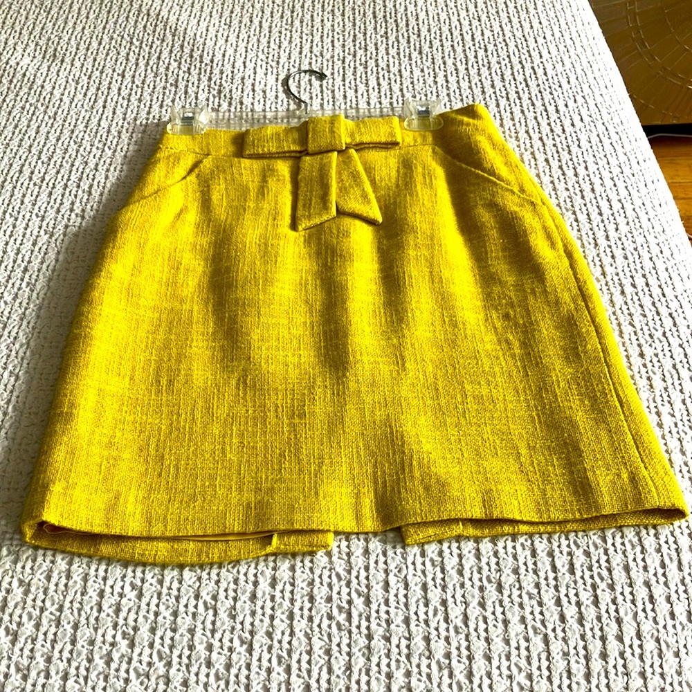 Milly size 6 yellow bow skirt